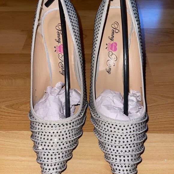 Silver Metallic Diamond Studded Pump Silver Metallic Diamond Studded Pump - Picture 14 of 16
